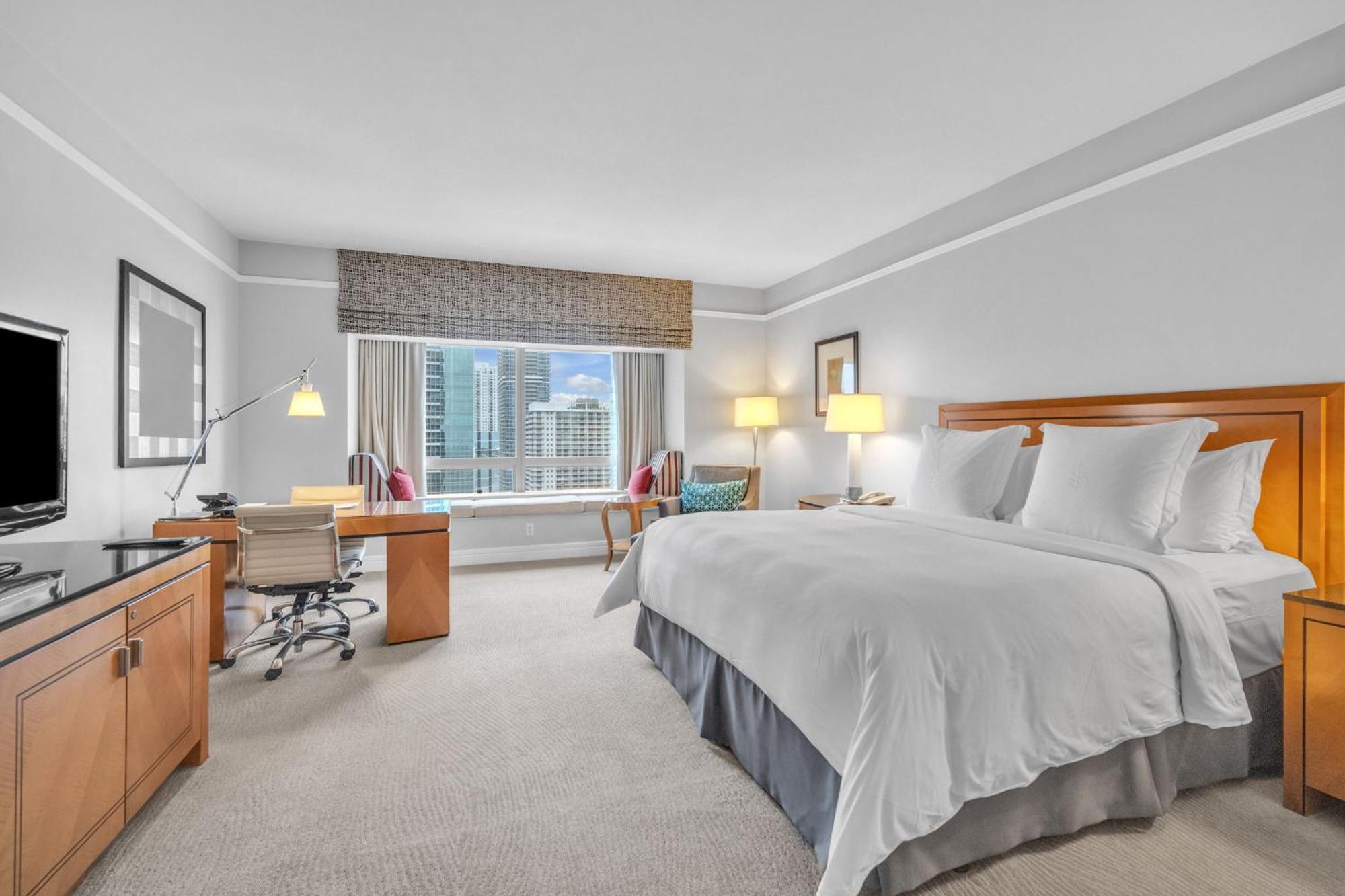 2 Bedroom Or King Studio Suites Four Seasons Hotel Miami Free Wi-Fi & Free Parking エクステリア 写真