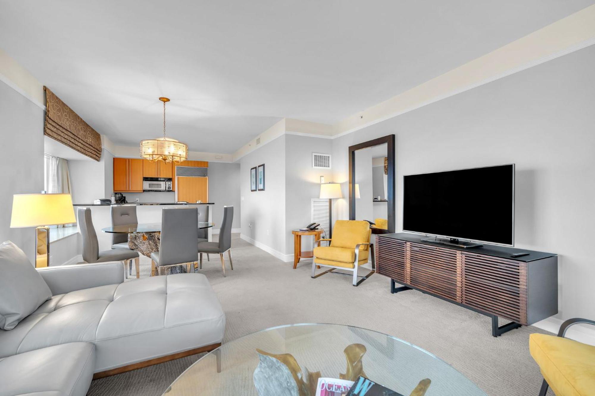 2 Bedroom Or King Studio Suites Four Seasons Hotel Miami Free Wi-Fi & Free Parking エクステリア 写真
