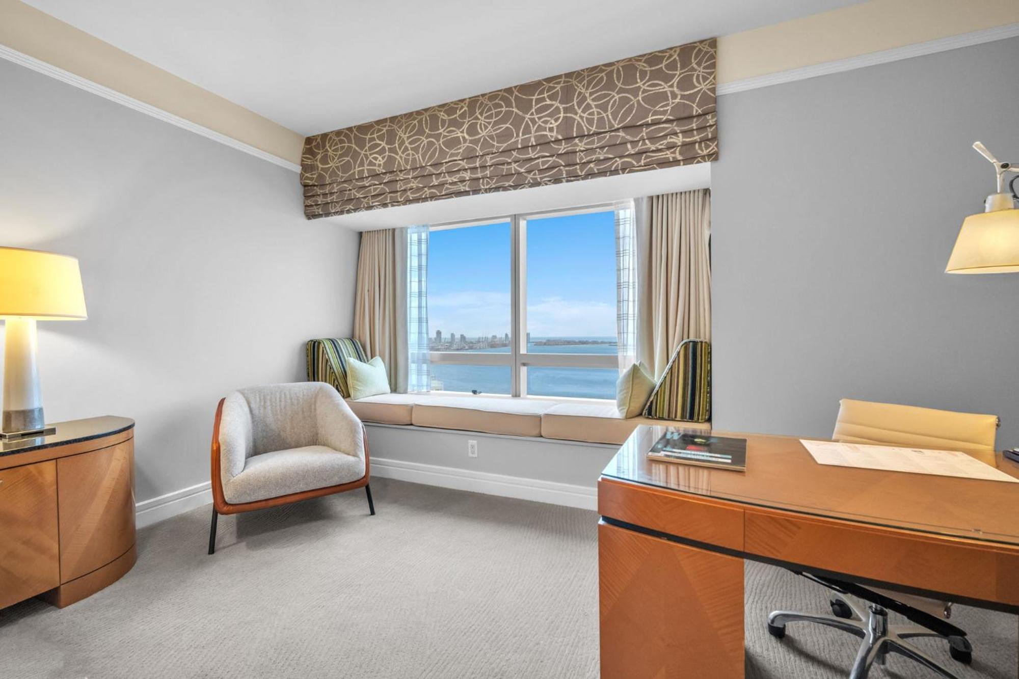 2 Bedroom Or King Studio Suites Four Seasons Hotel Miami Free Wi-Fi & Free Parking エクステリア 写真