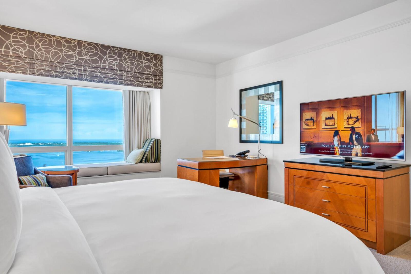 2 Bedroom Or King Studio Suites Four Seasons Hotel Miami Free Wi-Fi & Free Parking エクステリア 写真