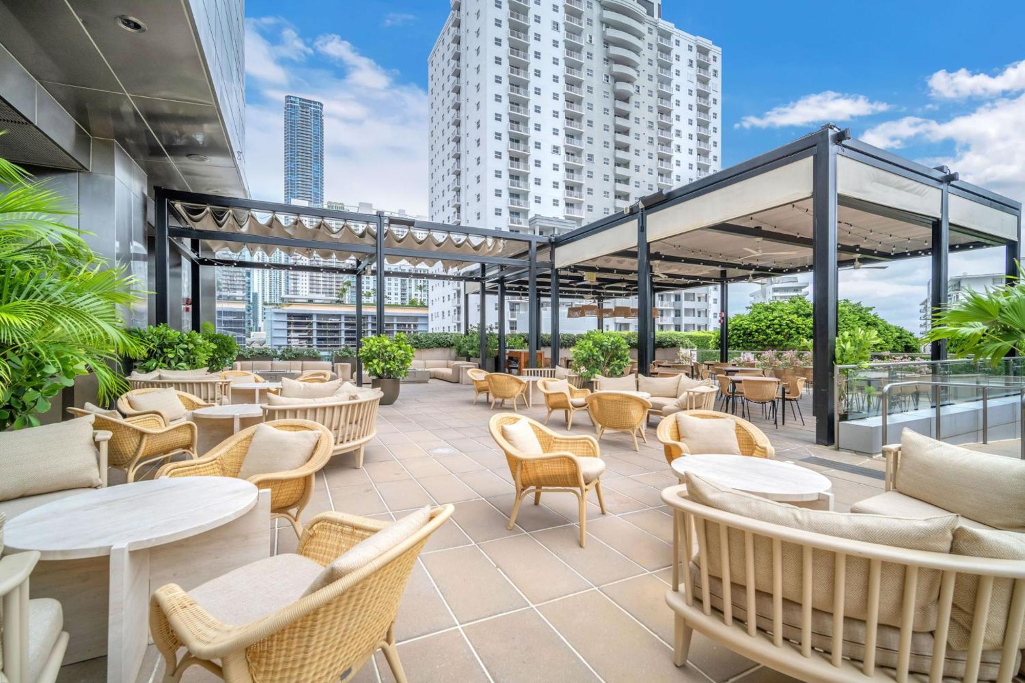 2 Bedroom Or King Studio Suites Four Seasons Hotel Miami Free Wi-Fi & Free Parking エクステリア 写真