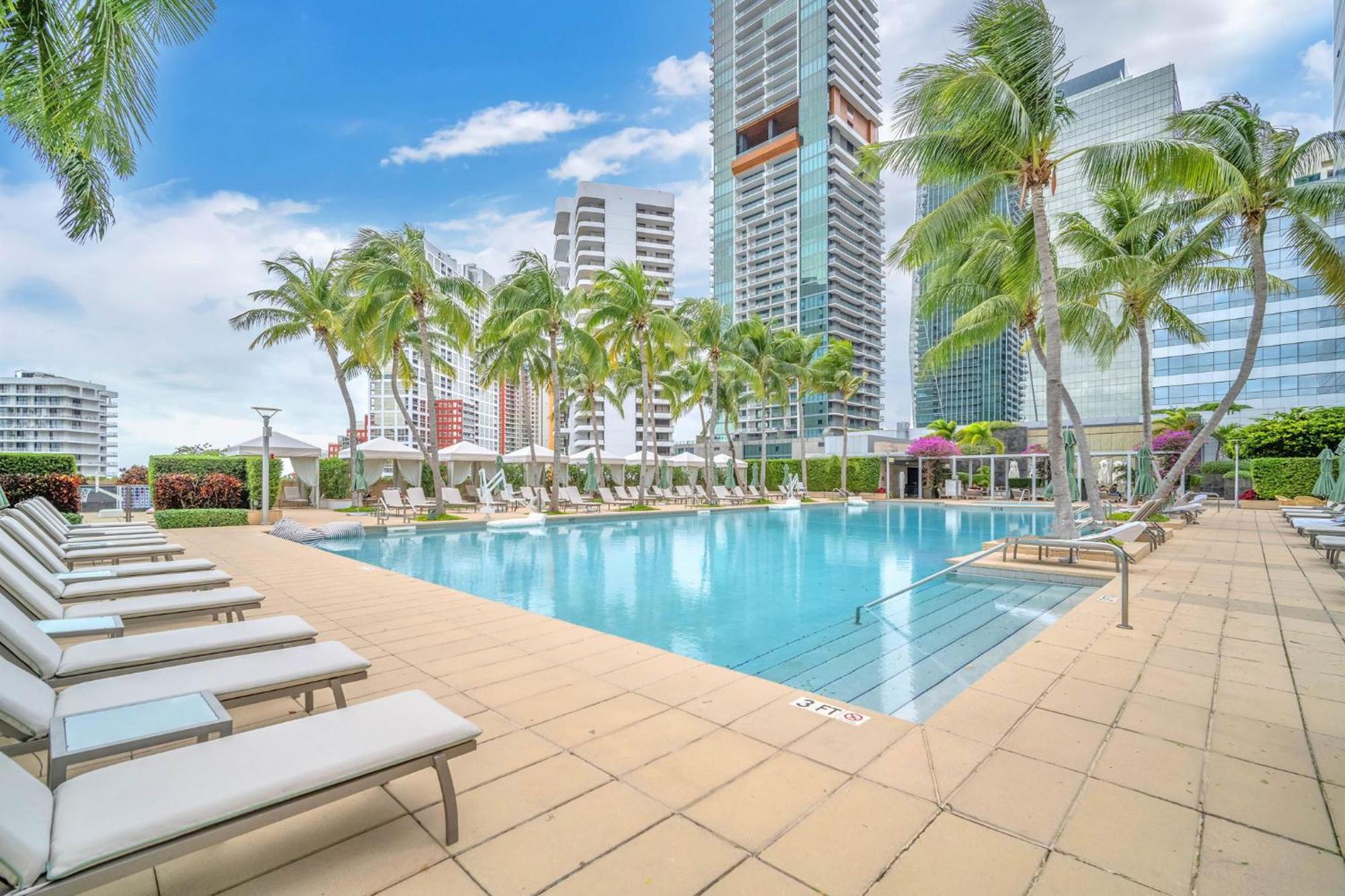 2 Bedroom Or King Studio Suites Four Seasons Hotel Miami Free Wi-Fi & Free Parking エクステリア 写真