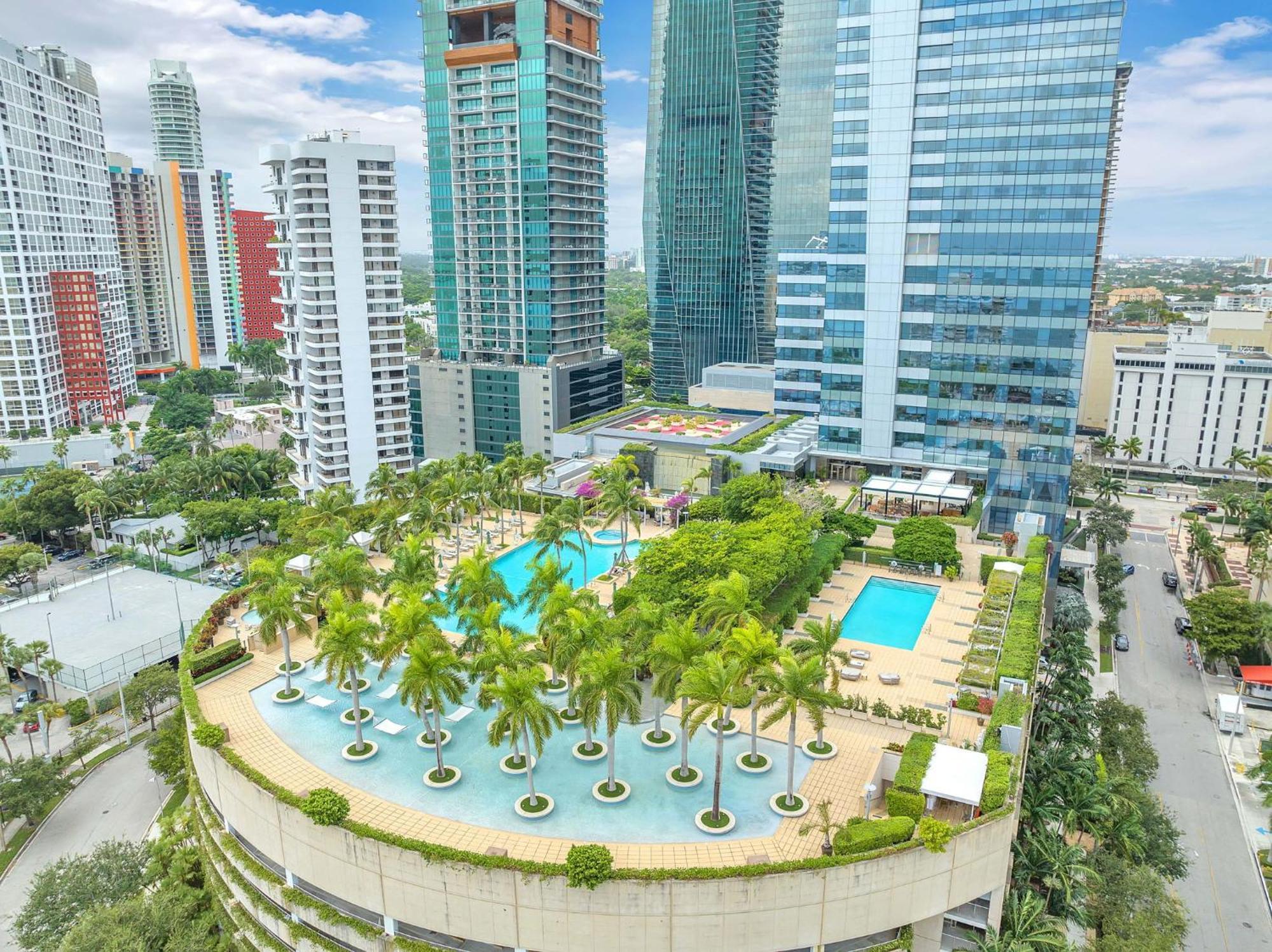 2 Bedroom Or King Studio Suites Four Seasons Hotel Miami Free Wi-Fi & Free Parking エクステリア 写真